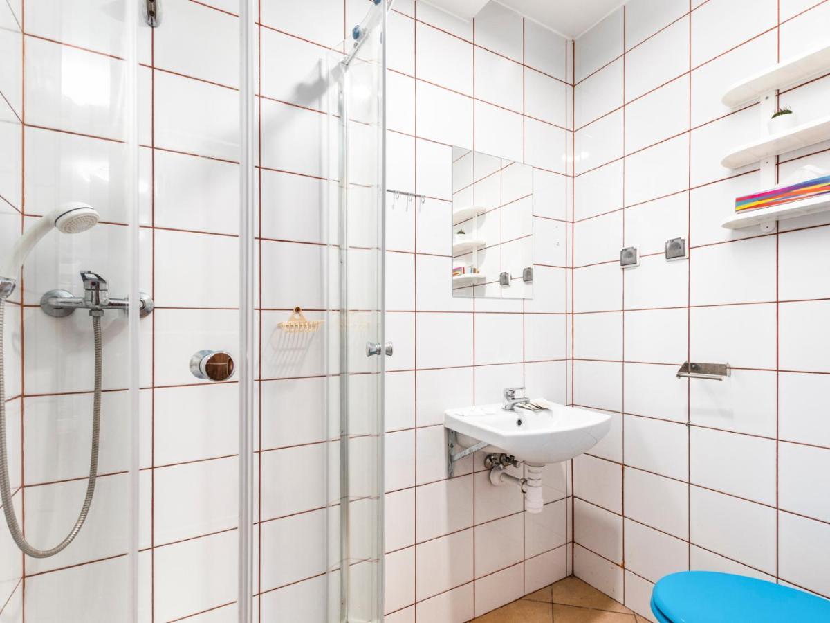 Luxhostel24 Варшава Экстерьер фото