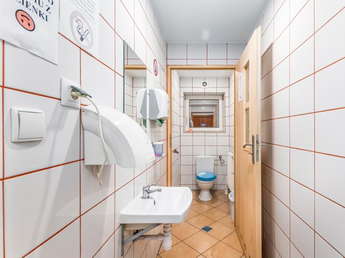 Luxhostel24 Варшава Экстерьер фото