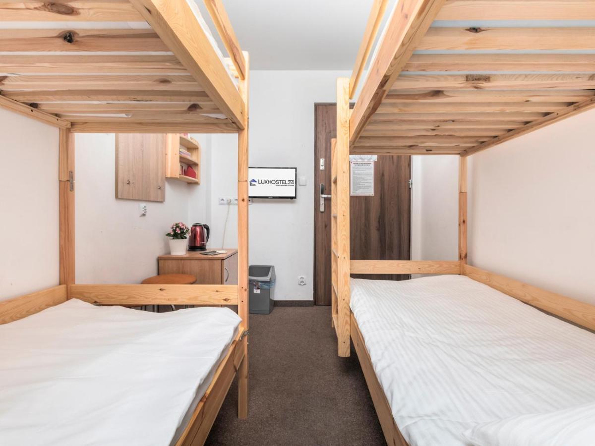 Luxhostel24 Варшава Экстерьер фото