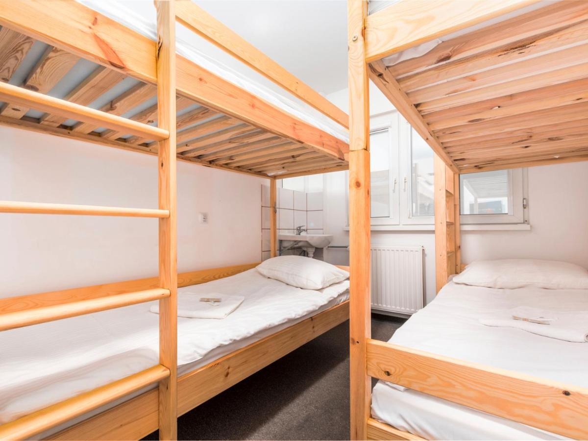 Luxhostel24 Варшава Экстерьер фото