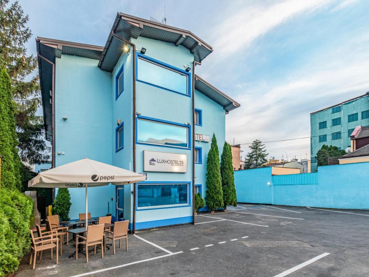 Luxhostel24 Варшава Экстерьер фото
