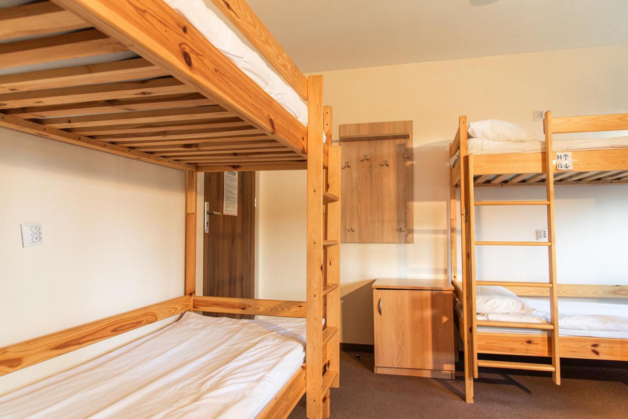 Luxhostel24 Варшава Экстерьер фото