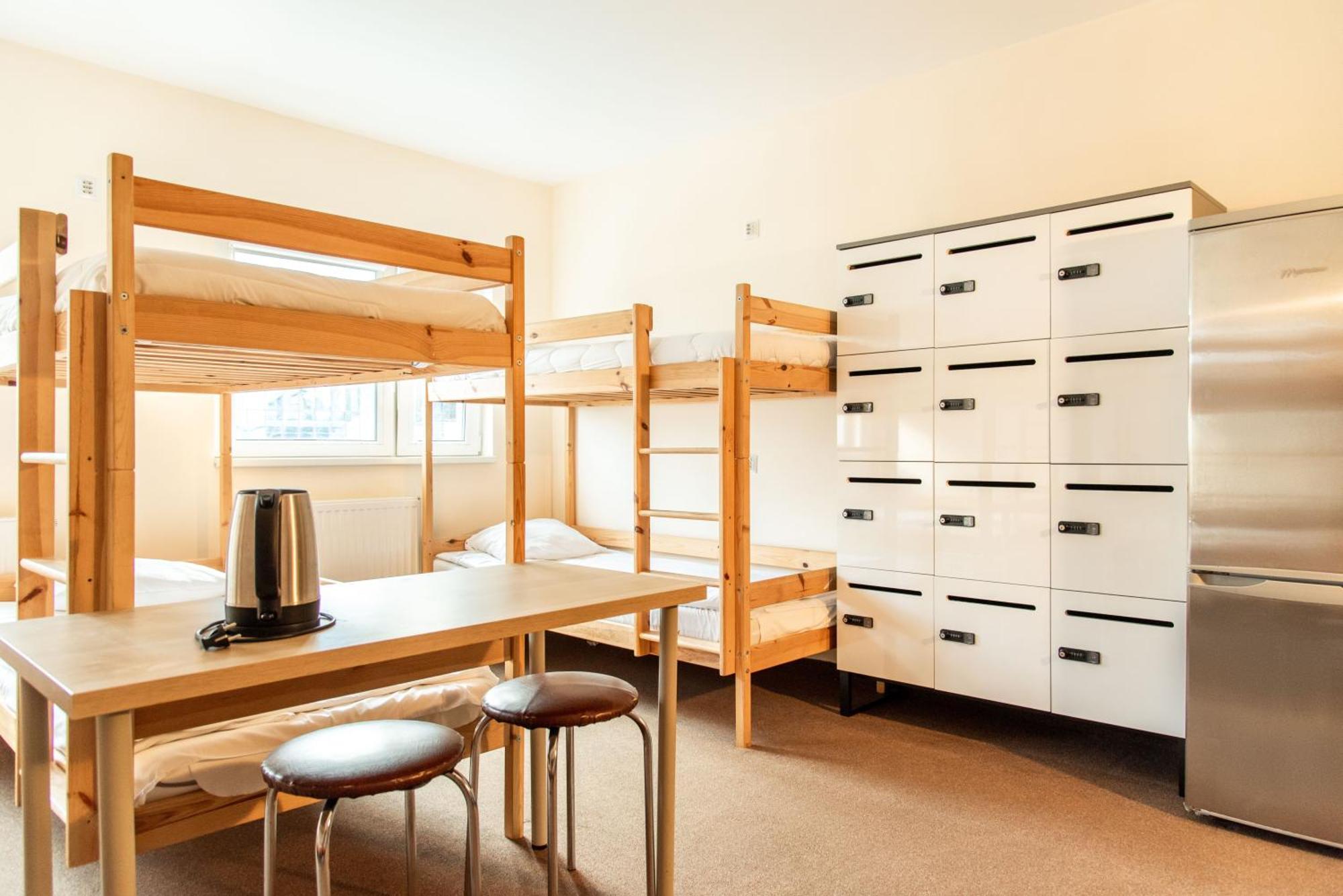 Luxhostel24 Варшава Экстерьер фото