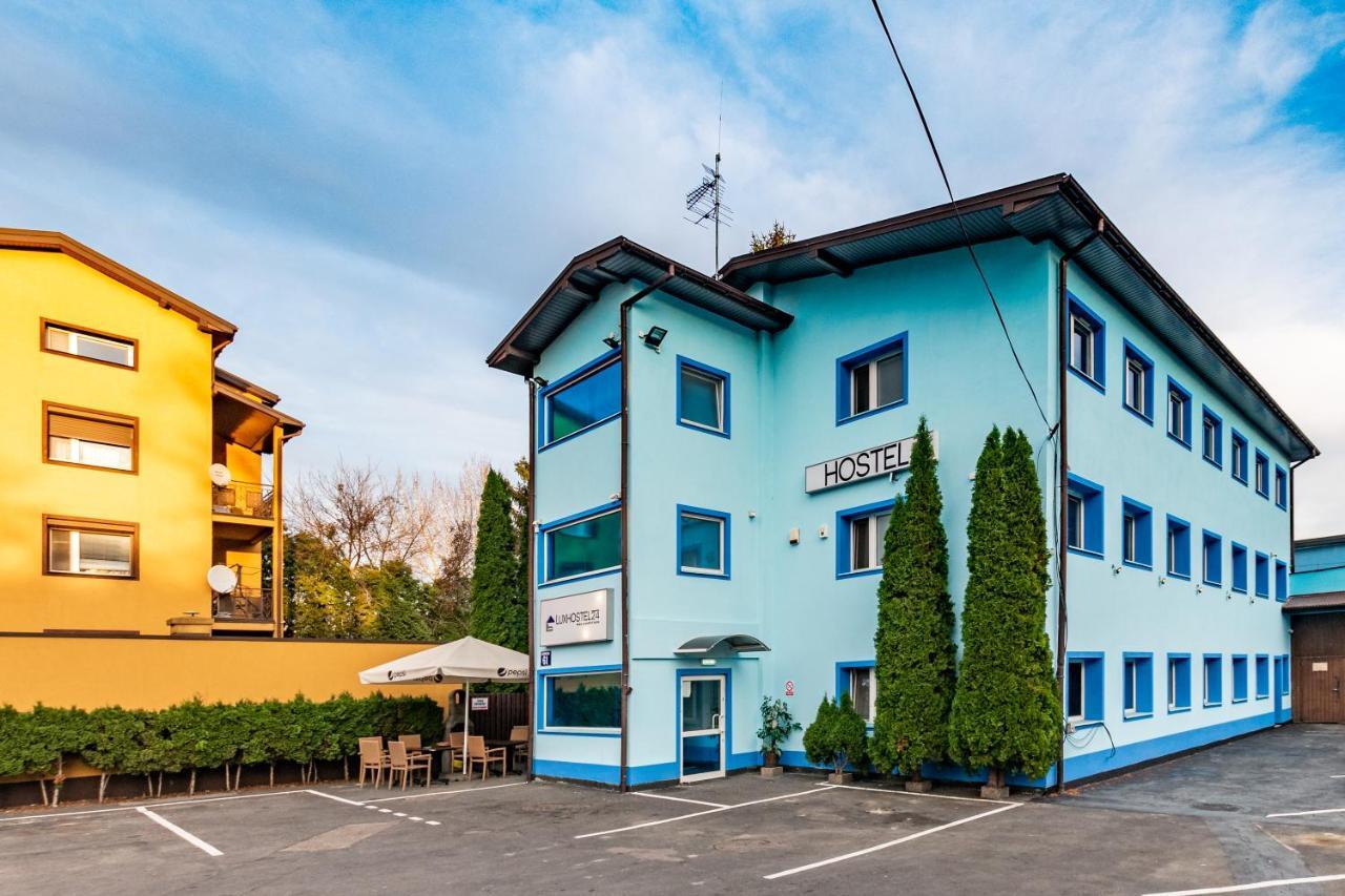 Luxhostel24 Варшава Экстерьер фото